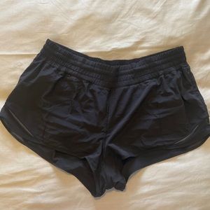 Lululemon Hotty Hot Short